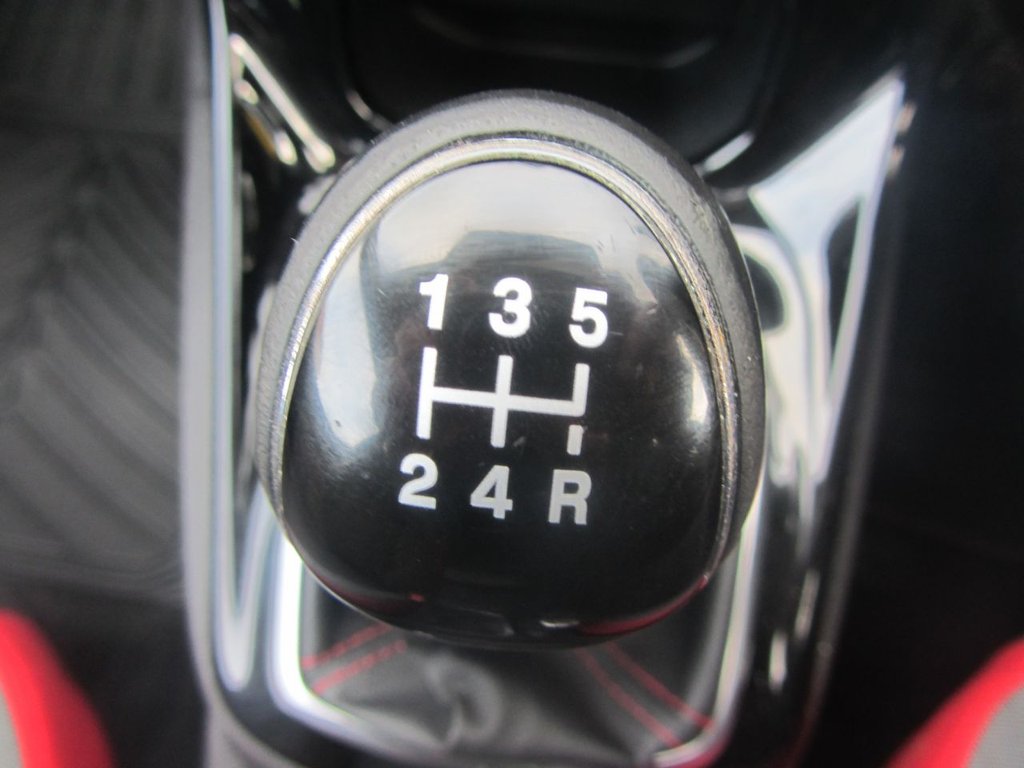 Used Ford Fiesta 2015 for sale - 76910328: Photo 29