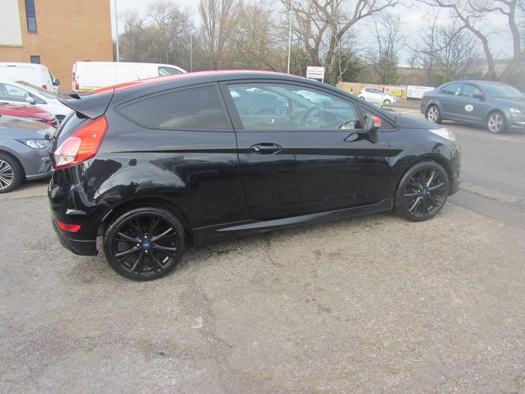 Used Ford Fiesta 2015 for sale - 76910328: Photo 4
