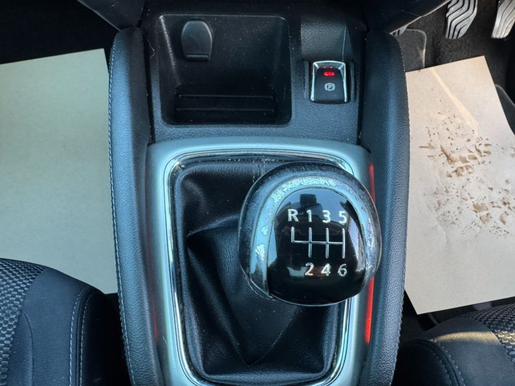 Used Nissan Qashqai 2015 for sale - 76962552: Photo 25