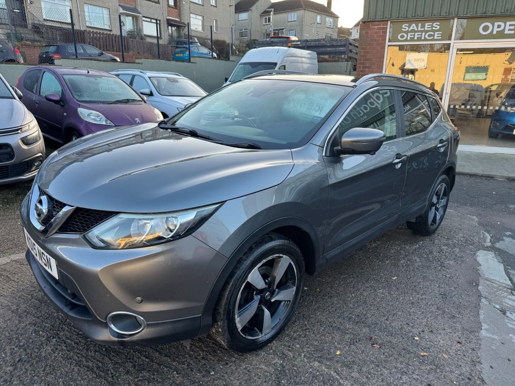 Used Nissan Qashqai 2015 for sale - 76962552: Photo 3