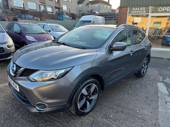 Used Nissan Qashqai 2015 for sale - 76962552: Photo