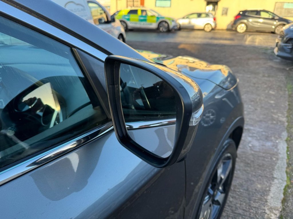 Used Nissan Qashqai 2015 for sale - 76962552: Photo 9