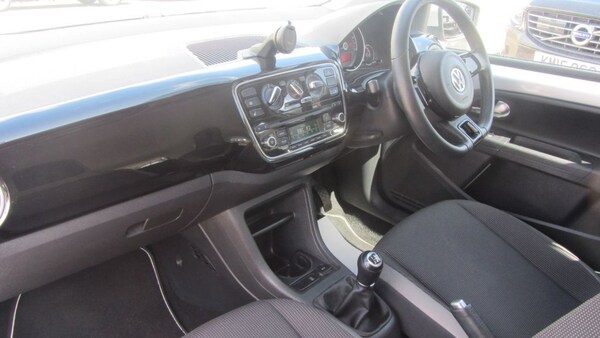 Used Volkswagen up! 2015 for sale - 75488207: Photo 18