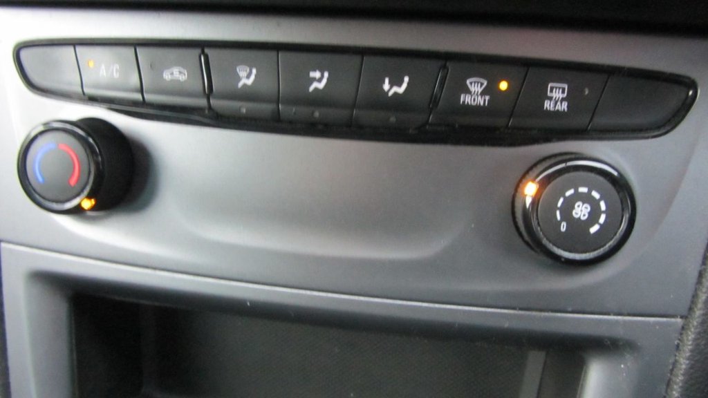 Used Vauxhall Astra 2018 for sale - 77384590: Photo 28