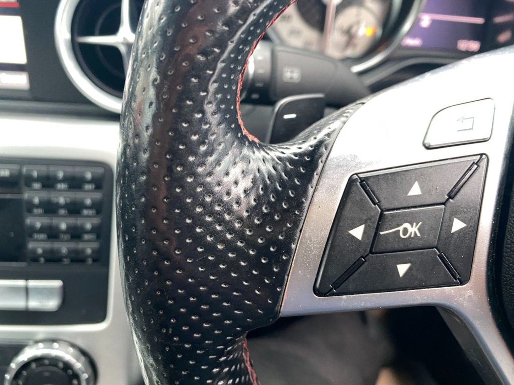 Used Mercedes-Benz SLK 2013 for sale - 77122332: Photo 18