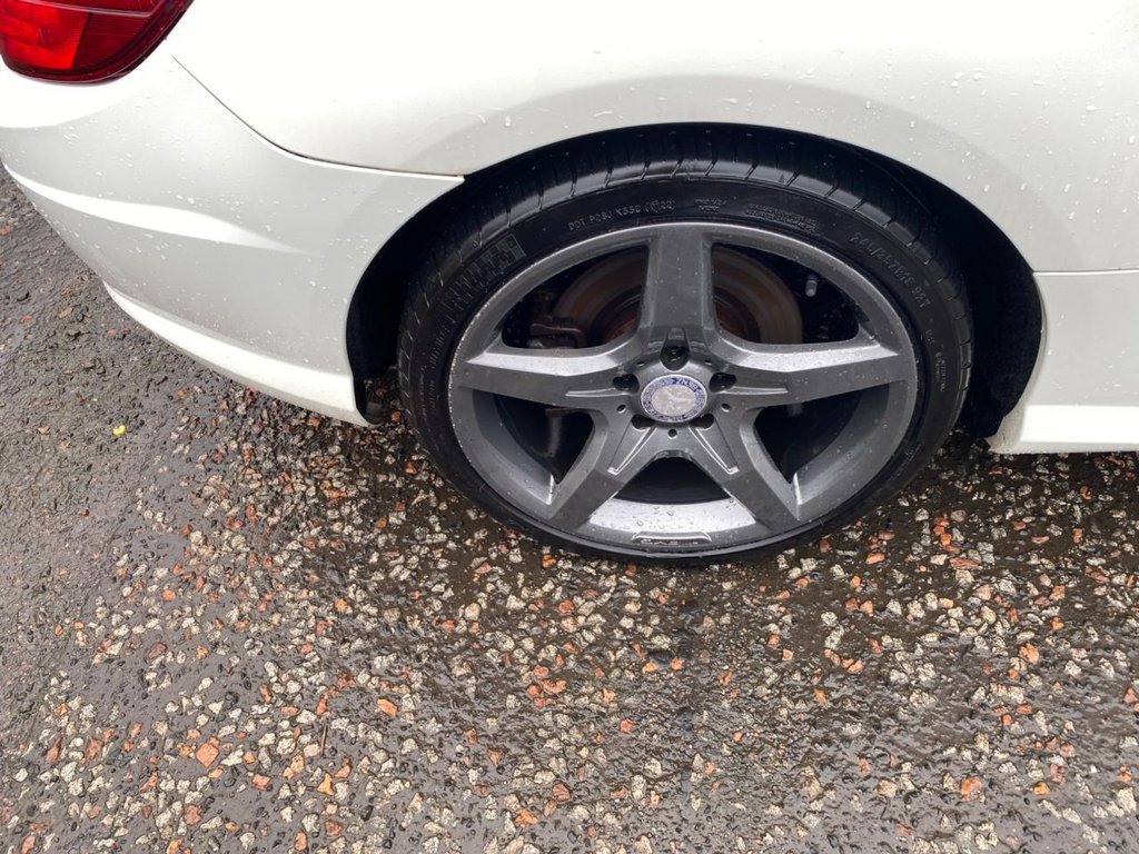 Used Mercedes-Benz SLK 2013 for sale - 77122332: Photo 8