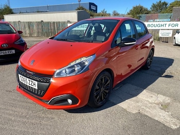Used Peugeot 208 2015 for sale - 75641982: Photo
