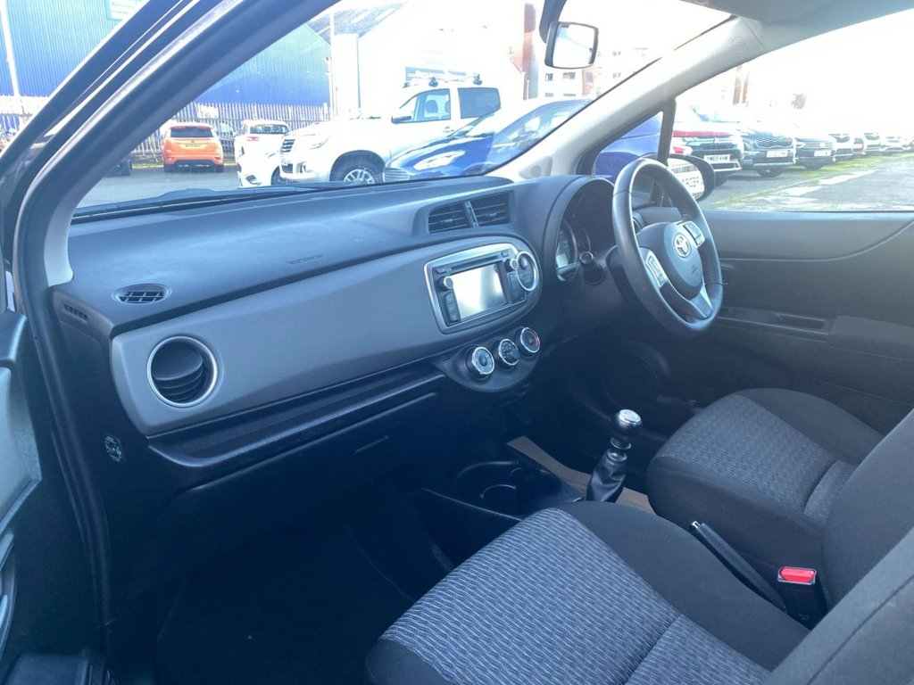 Used Toyota Yaris 2013 for sale - 76632442: Photo 13