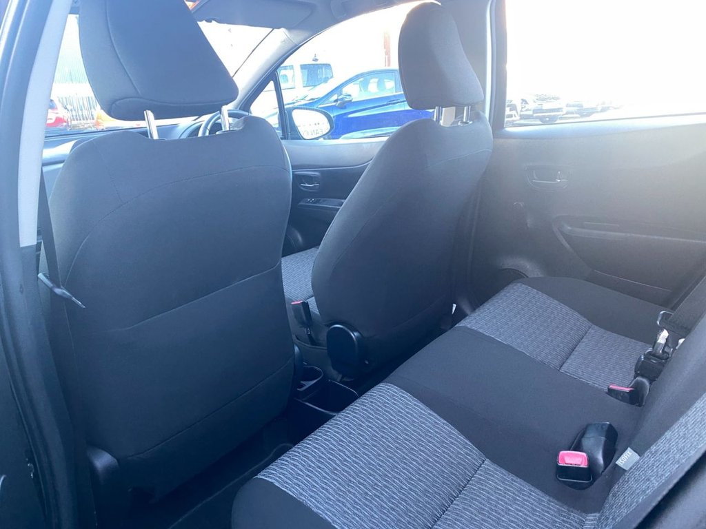 Used Toyota Yaris 2013 for sale - 76632442: Photo 14