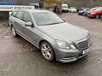 Used Mercedes-Benz E Class 2010 for sale - 77850093: Photo