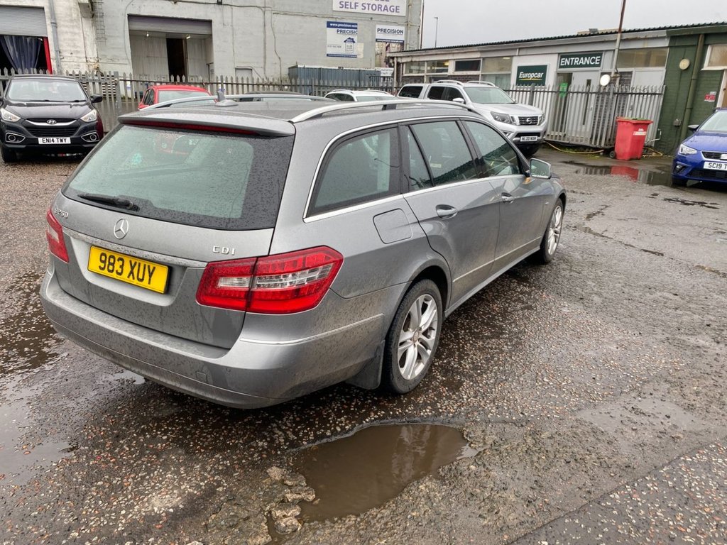 Used Mercedes-Benz E Class 2010 for sale - 77850093: Photo 7