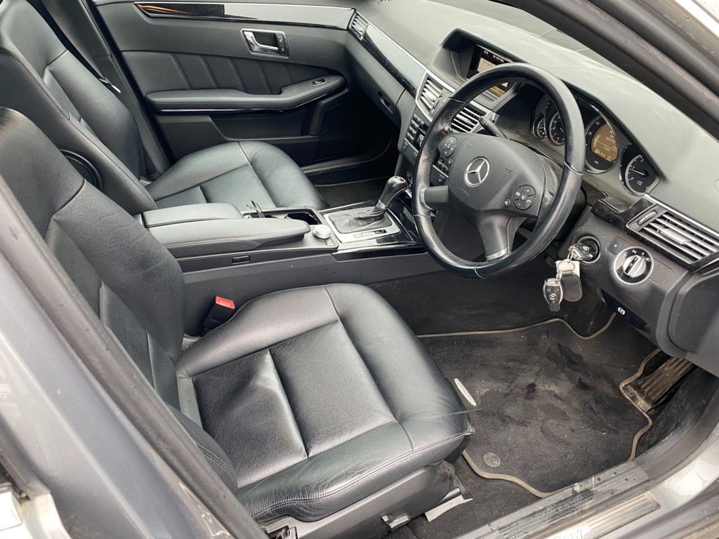 Used Mercedes-Benz E Class 2010 for sale - 77850093: Photo 8