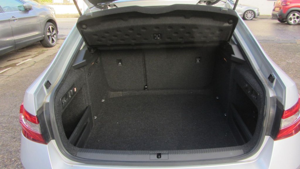 Used Skoda Superb 2018 for sale - 77227105: Photo 20