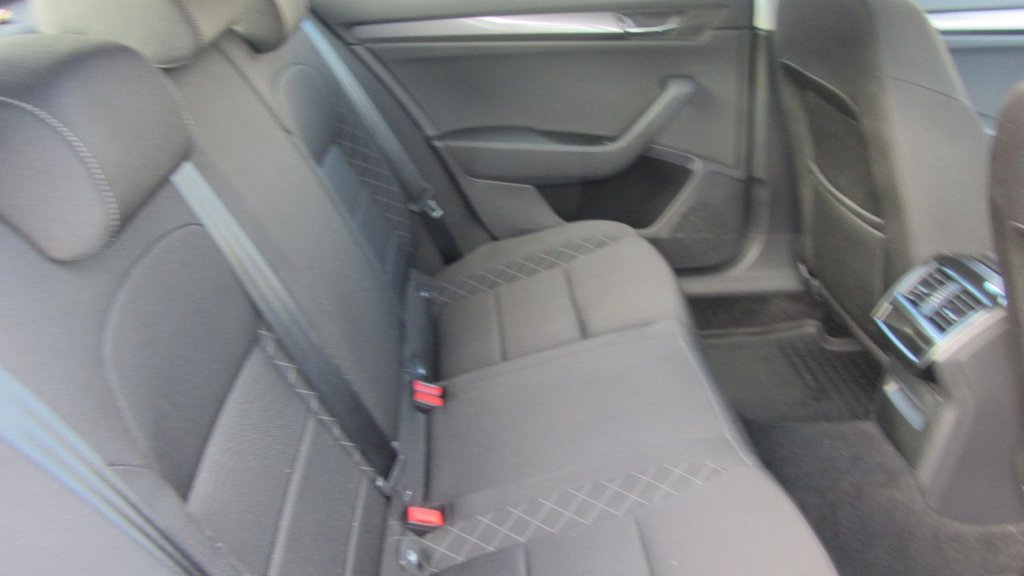 Used Skoda Superb 2018 for sale - 77227105: Photo 21