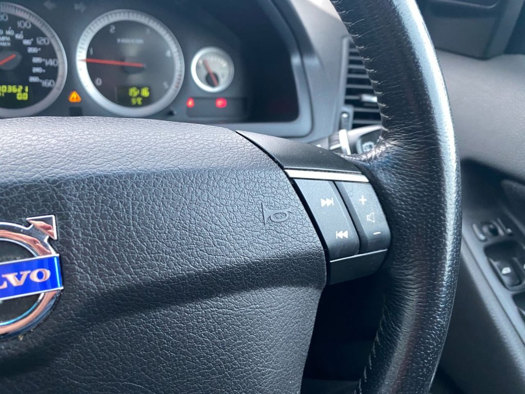 Used Volvo XC90 2010 for sale - 77327992: Photo 19