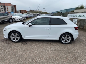 Used Audi A3 2017 for sale - 76098199: Photo 4