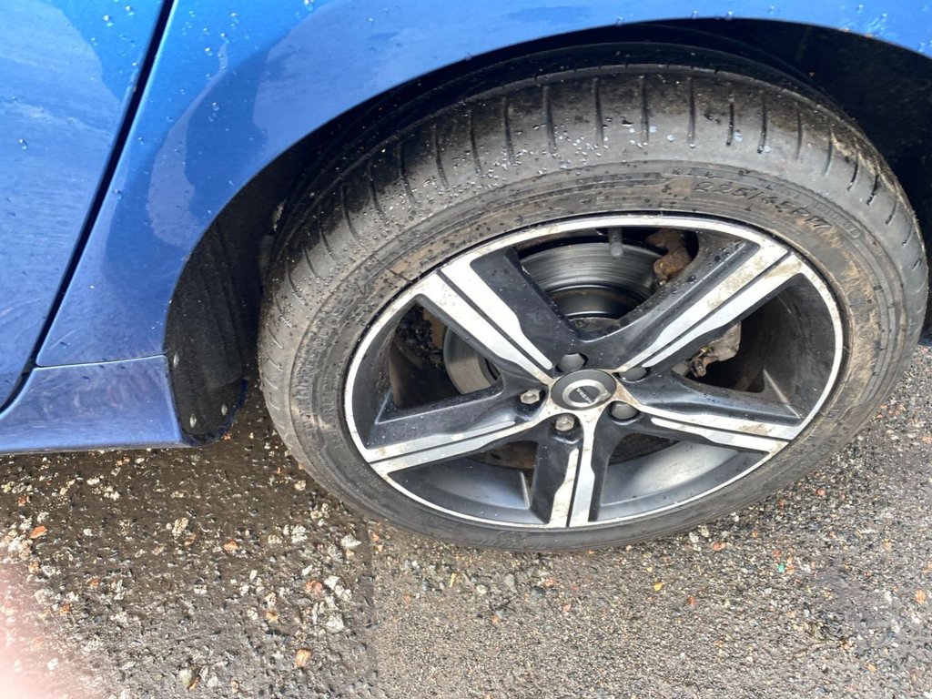 Used Volvo V40 2016 for sale - 76686119: Photo 11