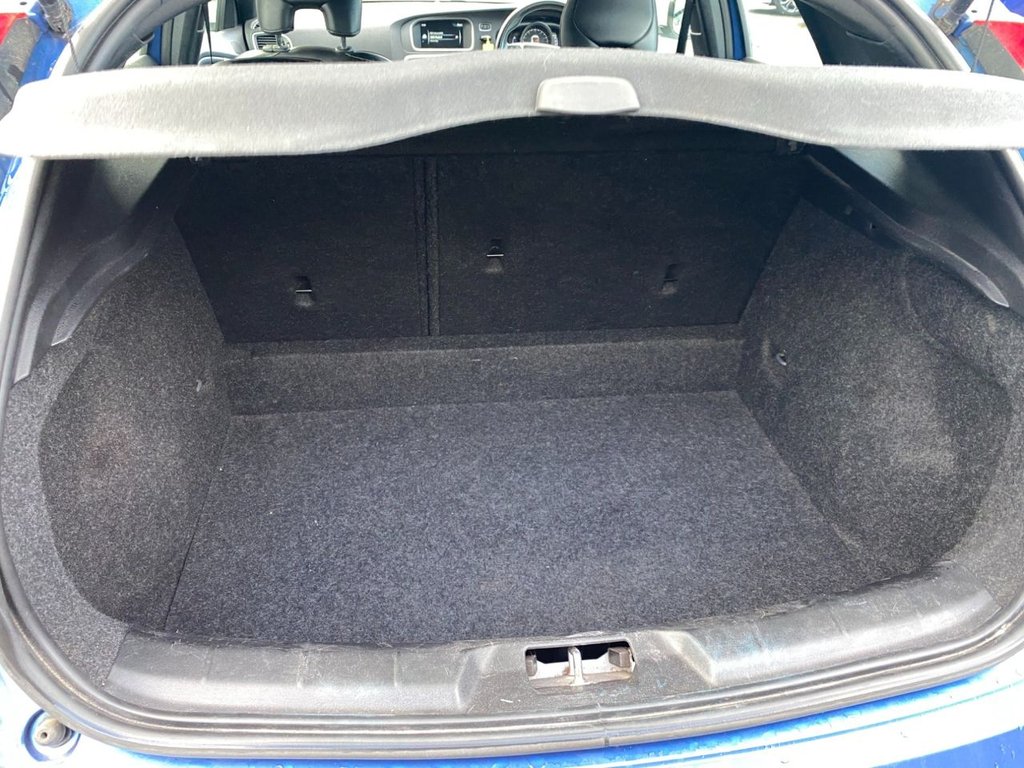 Used Volvo V40 2016 for sale - 76686119: Photo 12