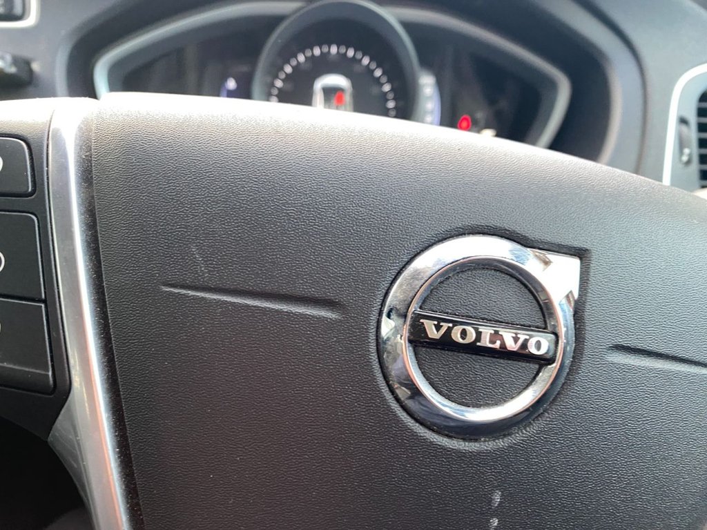 Used Volvo V40 2016 for sale - 76686119: Photo 22
