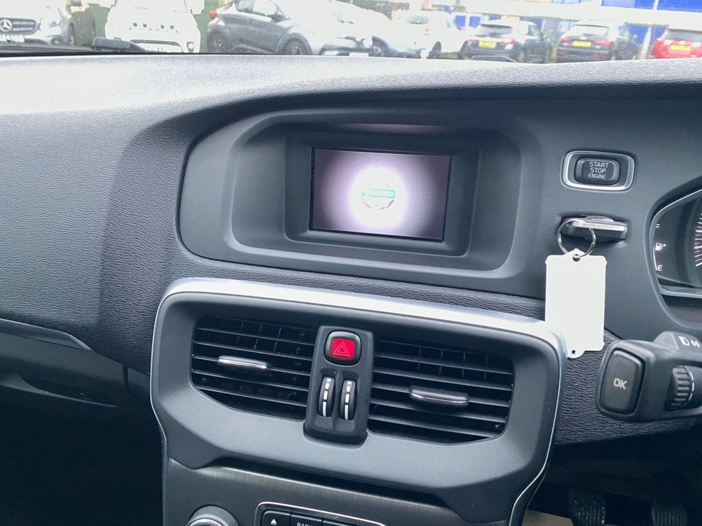 Used Volvo V40 2015 for sale - 77408435: Photo 12