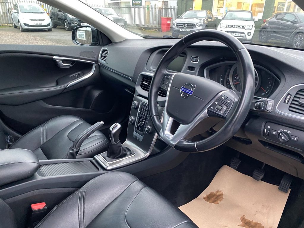 Used Volvo V40 2015 for sale - 77408435: Photo 9