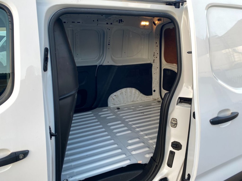 Used Peugeot Partner 2020 for sale - 76309385: Photo 12