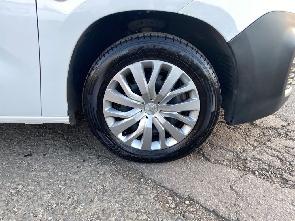 Used Peugeot Partner 2020 for sale - 76309385: Photo 9