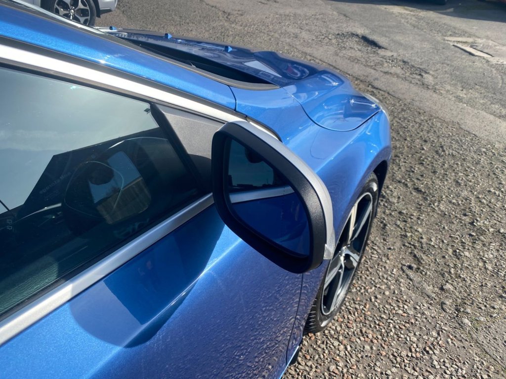 Used Volvo V40 2017 for sale - 77952853: Photo 20