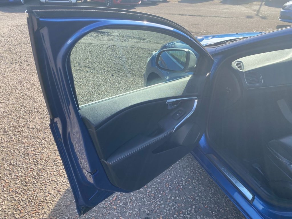 Used Volvo V40 2017 for sale - 77952853: Photo 27