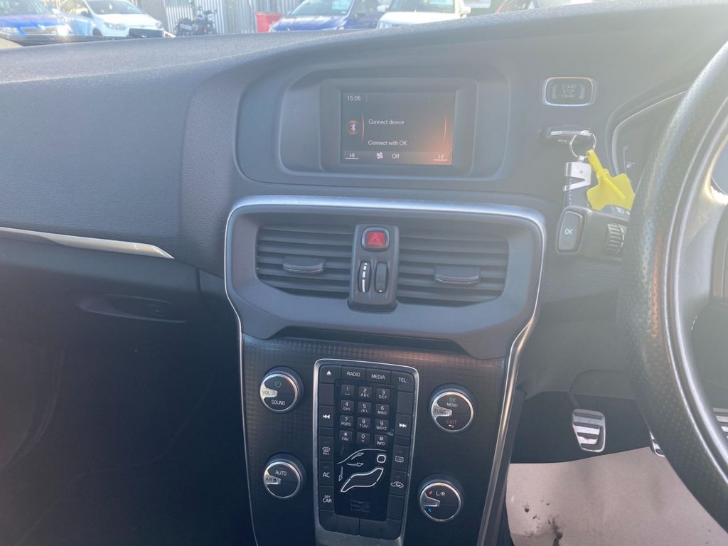 Used Volvo V40 2017 for sale - 77952853: Photo 36