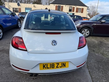 Used Volkswagen Beetle 2018 for sale - 78789569: Photo
