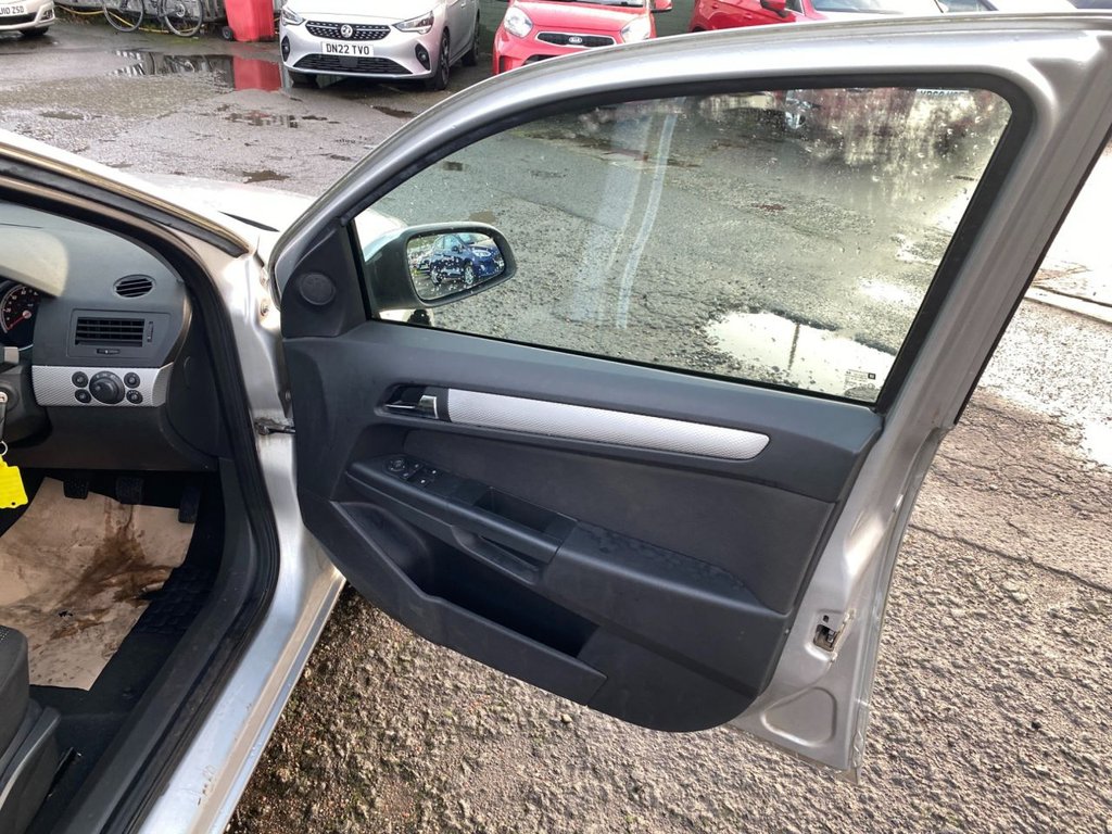 Used Vauxhall Astra 2009 for sale - 76900915: Photo 31