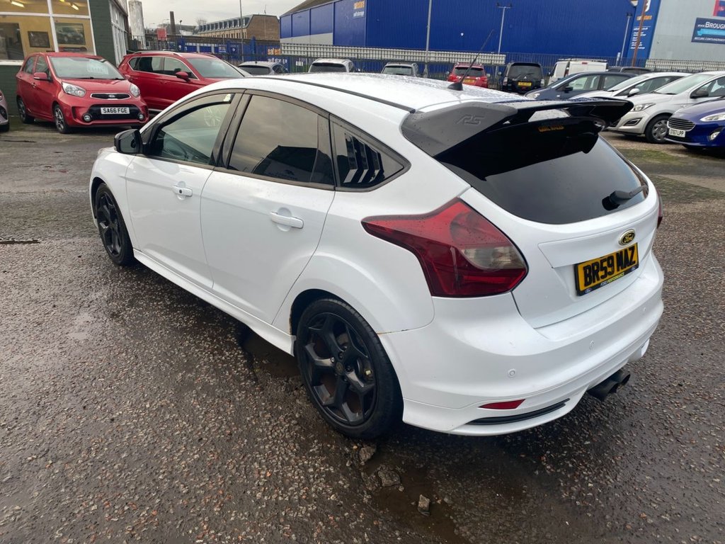 Used Ford Focus 2013 for sale - 76986257: Photo 5