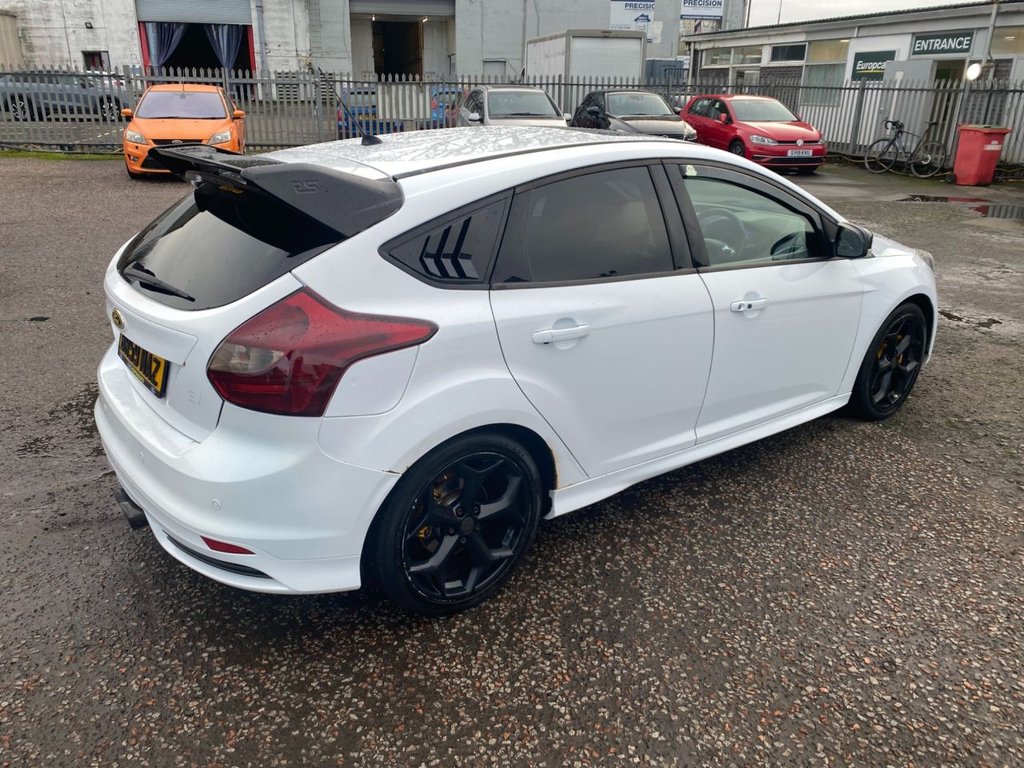 Used Ford Focus 2013 for sale - 76986257: Photo 8