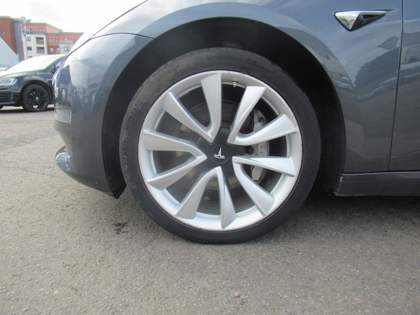 Used Tesla Model 3 2019 for sale - 71534244: Photo 11
