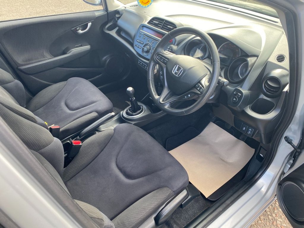 Used Honda Jazz 2012 for sale - 77693650: Photo 10