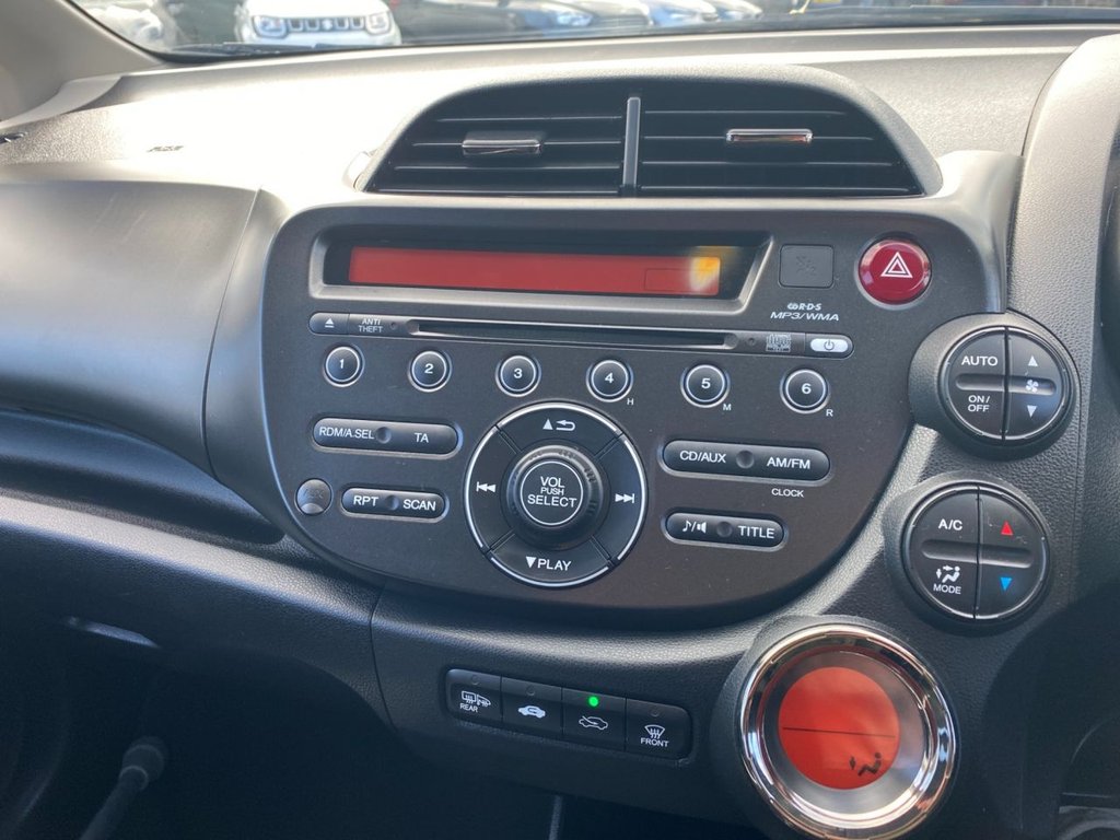 Used Honda Jazz 2012 for sale - 77693650: Photo 18