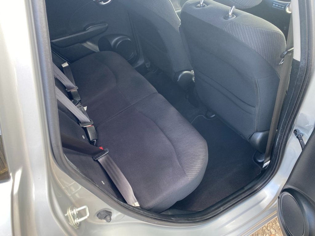 Used Honda Jazz 2012 for sale - 77693650: Photo 9