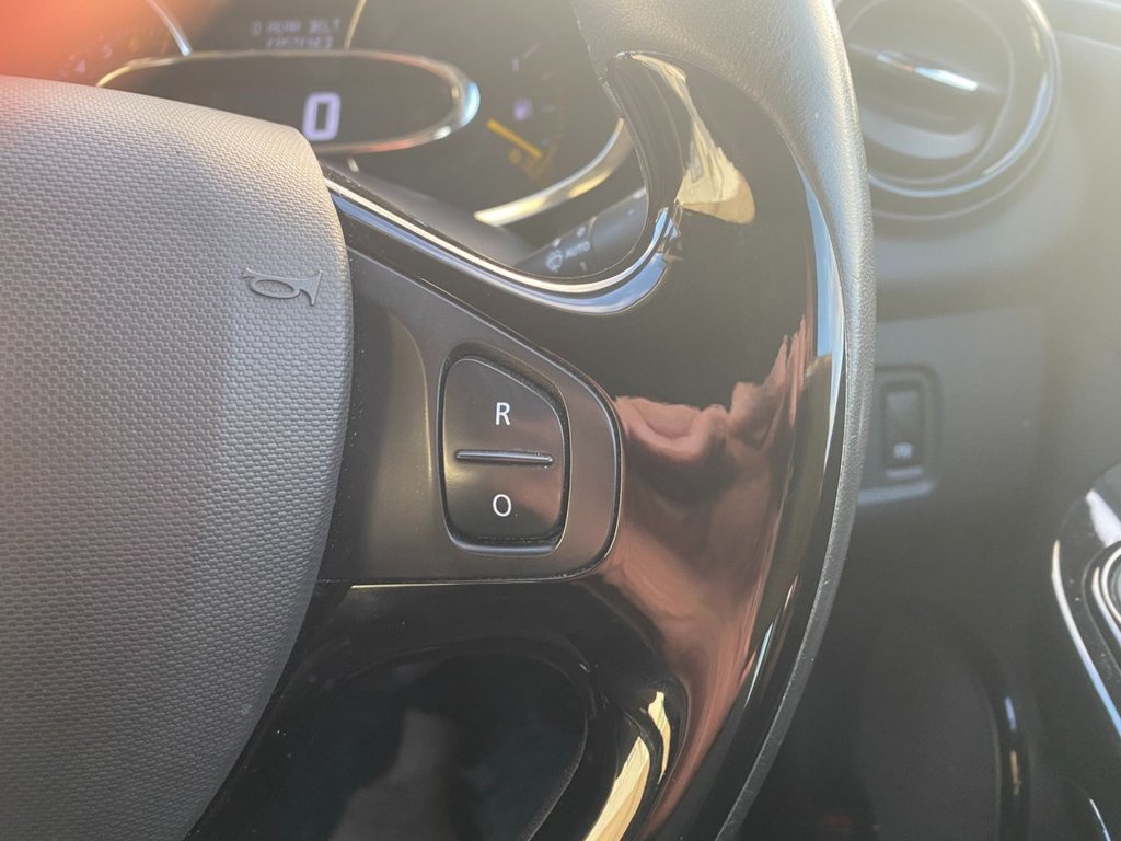 Used Renault Clio 2014 for sale - 77920213: Photo 21