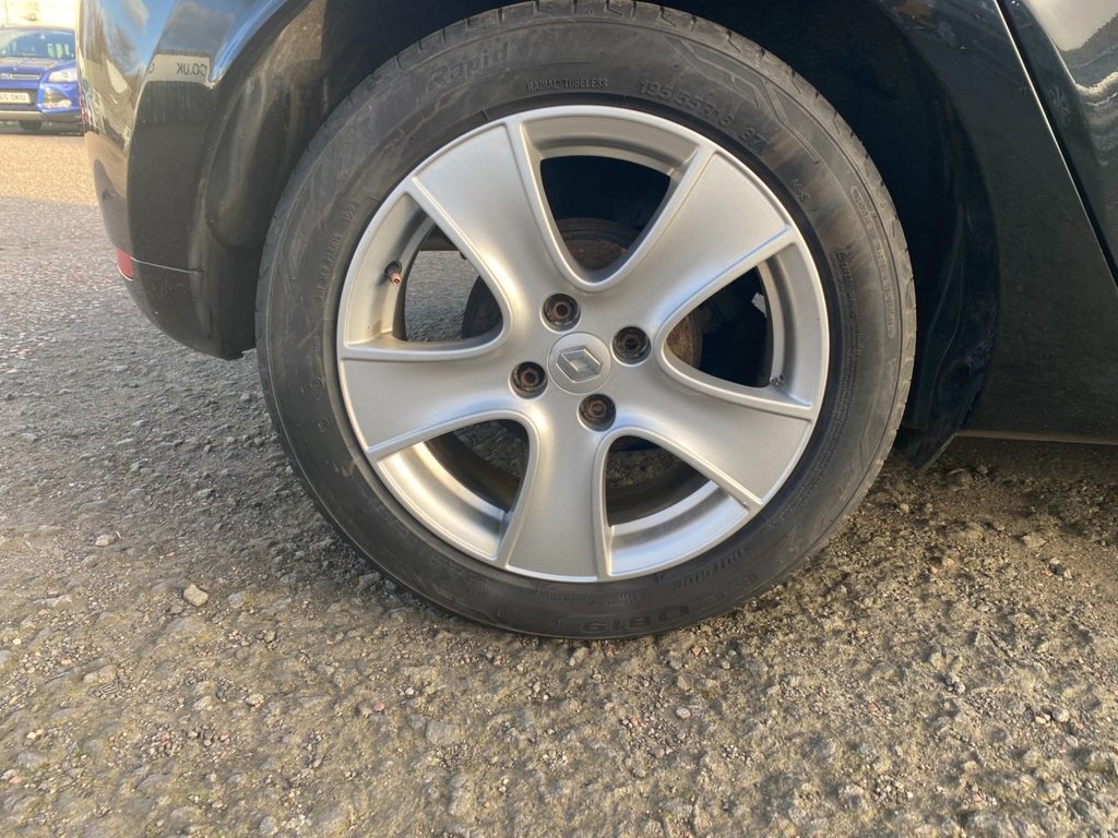 Used Renault Clio 2014 for sale - 77920213: Photo 9