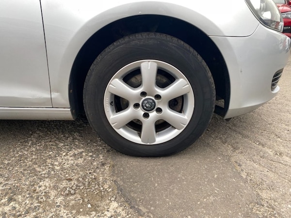 Used Volkswagen Golf 2010 for sale - 76267350: Photo 10