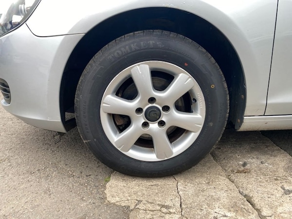 Used Volkswagen Golf 2010 for sale - 76267350: Photo 11