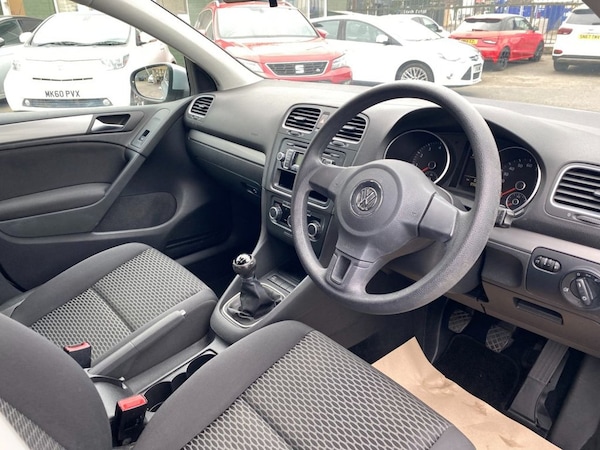 Used Volkswagen Golf 2010 for sale - 76267350: Photo 17