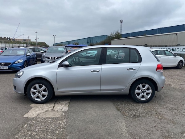 Used Volkswagen Golf 2010 for sale - 76267350: Photo 4