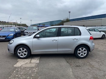 Used Volkswagen Golf 2010 for sale - 76267350: Photo 4