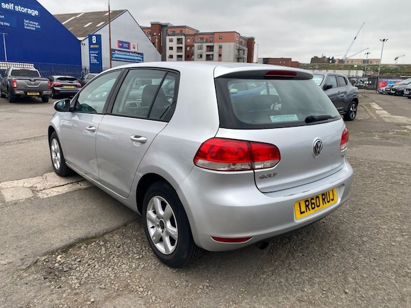 Used Volkswagen Golf 2010 for sale - 76267350: Photo 5