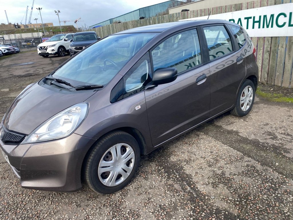 Used Honda Jazz 2014 for sale - 77642929: Photo 3