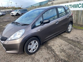 Used Honda Jazz 2014 for sale - 77642929: Photo