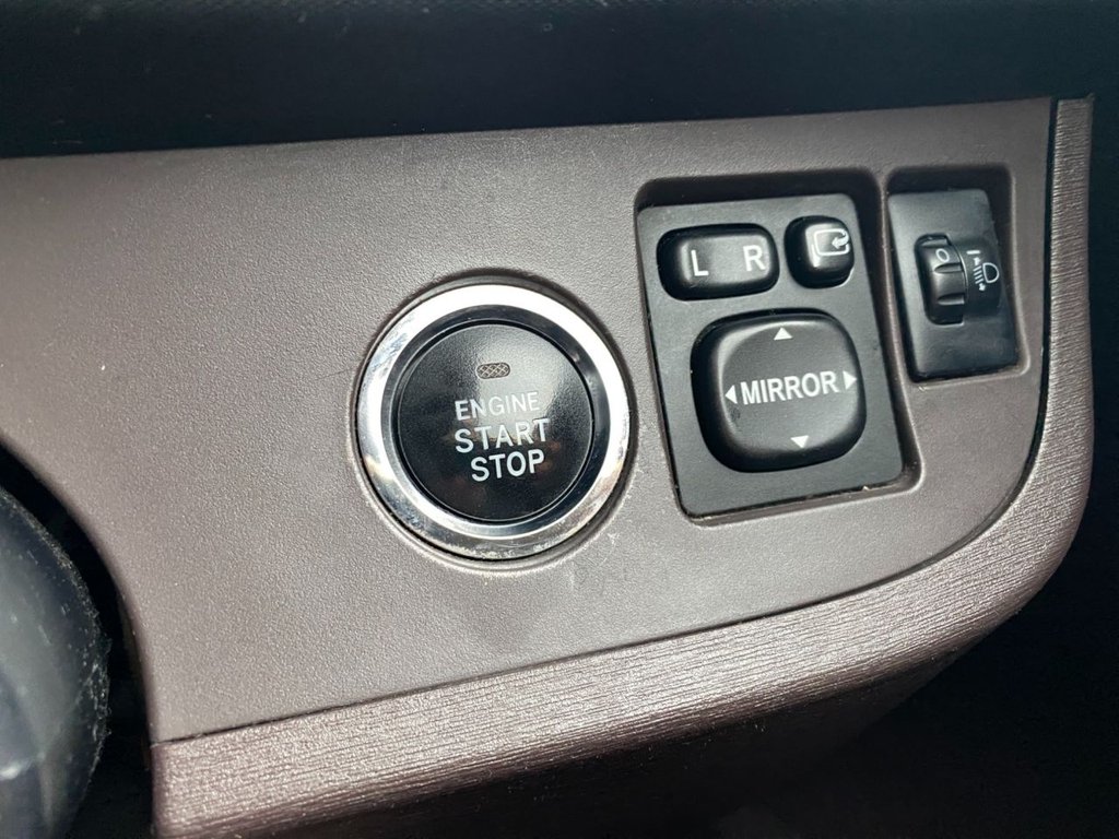 Used Toyota IQ 2010 for sale - 76173060: Photo 20