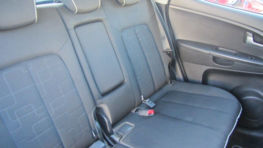 Used Kia Venga 2014 for sale - 76642119: Photo 26